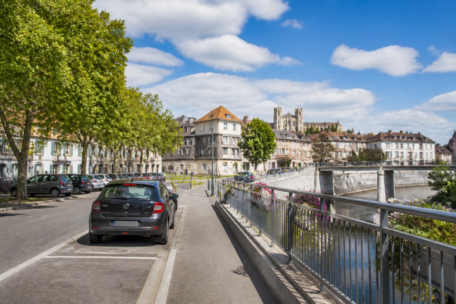 Où se garer à Meaux ? Parkings gratuits, payants et relais