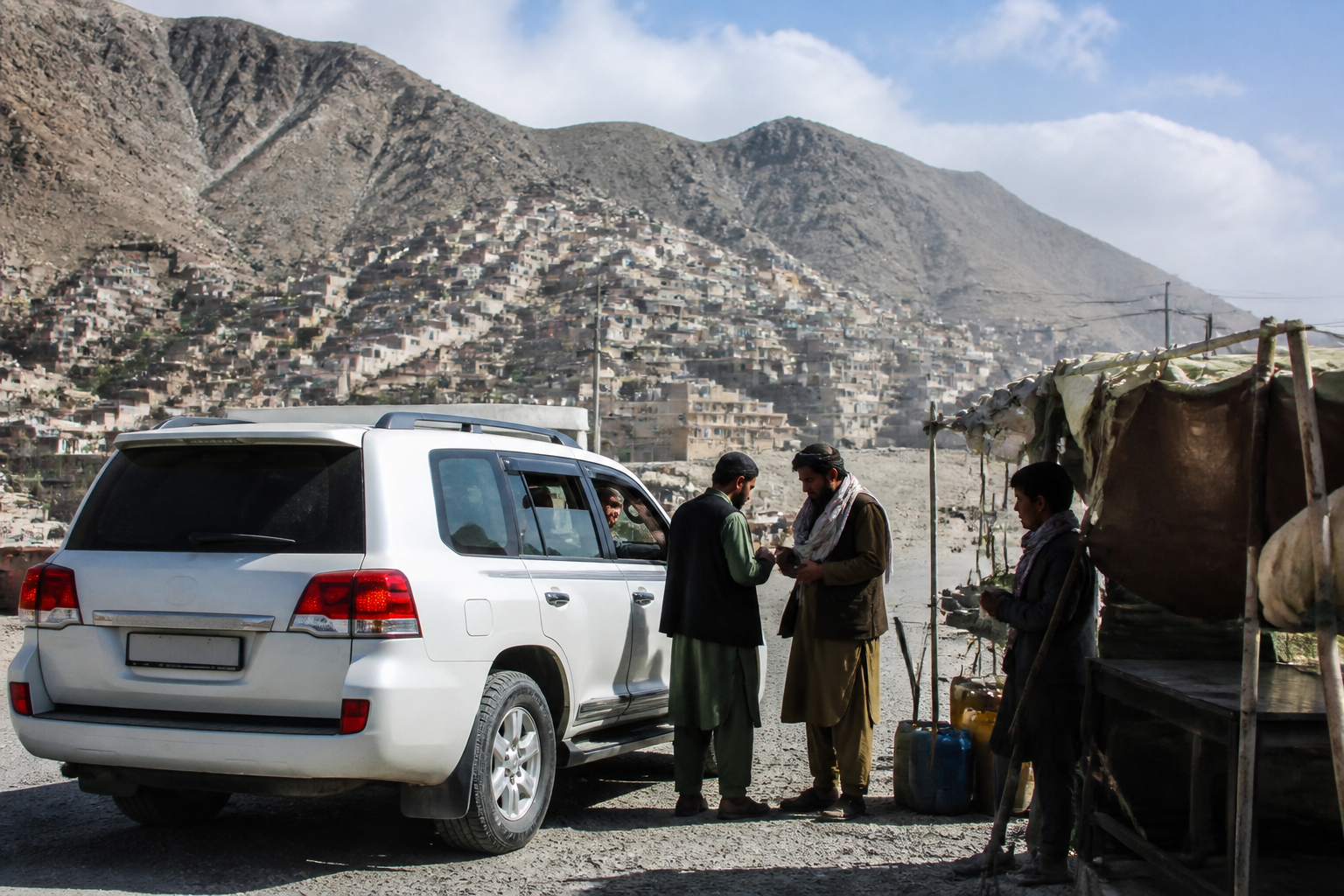 Budget location de voiture en Afghanistan : prix, assurance et carburant